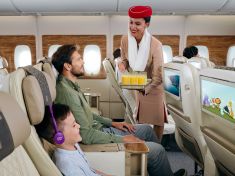 Emirates tipy na letní cestování s dětmi: dostatek času, rychlejší odbavení a zábava při čekání i během letu