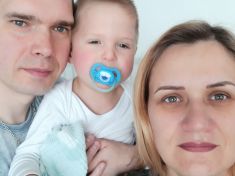 Syn se narodil bez konečníku. Nikdo nevěřil, že to zvládneme, říká máma