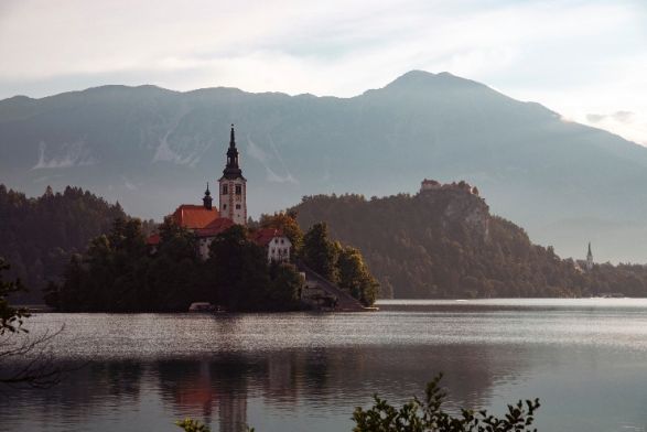 m jezero bled ve slovinsku adobe stock 1