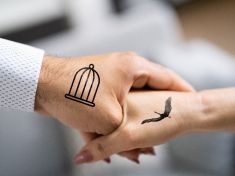Život s manipulátorem: Jak vás pomalu dostrká k hranicím příčetnosti