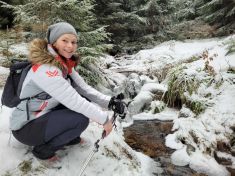 Nordic walking: Hole nejsou jen pro nemocné a staré lidi! Pomáhají zdraví všech věkových kategorií