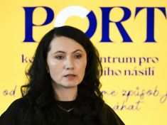 Obětem domácího násilí se otevírají další možnosti. Verze oběti přitom není zpochybňována