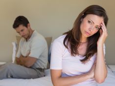 Ženy často po operacích ztrácí zájem o intimní život. Pomoci mohou vhodné erotické pomůcky