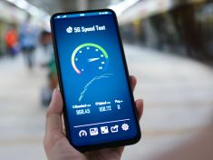 Česká firma AMiT jako první na české železnici testuje 5G internet a nový bezdrátový standard WiFi 6