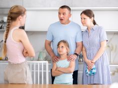Syndrom nejstarší dcery: Pořadí narození ovlivňuje osobnost, IQ i předpoklady ke vzdělání