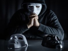 Nebezpečí deepfakes: Falešných videí přibývá každých šest měsíců dvojnásobně