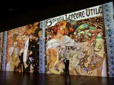 Výstava ALPHONSE MUCHA eMotion přivítala 55 000 lidí. A potrvá až do 28. září