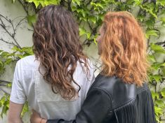 Porodila jsem kluka a holku, ale vychovávám dvě dcery. Máma Kateřina o přijetí transgender identity
