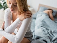 Třicetivteřinová tragédie a zabiják manželství. Stud, rychlost a mýtus o pořádném chlapovi