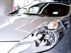 Problém s parkováním? S novým Nissanem LEAF už ho mít nebudete