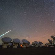 Padající bolid nad observatoří