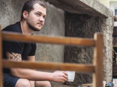 Největší problém? Byrokracie, říká zakladatel bistra, jež dává práci bezdomovcům