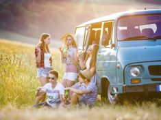 Mileniálové automobily nezavrhují, na jejich pořízení jim ale většinou chybí úspory
