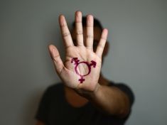 Chromozomy, hormony a mozek: Na čem závisí, jestli se později budeme cítit jako on, ona, nebo ono?