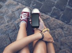 Teenager s vámi nekomunikuje? Pošlete mu textovku 