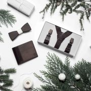 Ručně vyráběné doplňky ze dřeva BeWooden potěší dámy i pány.