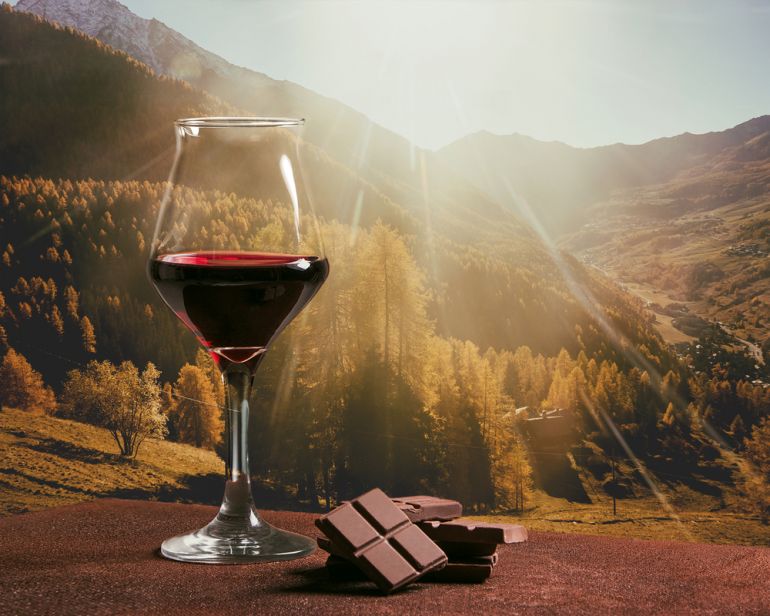 cokolada a vino shutterstock 656526295