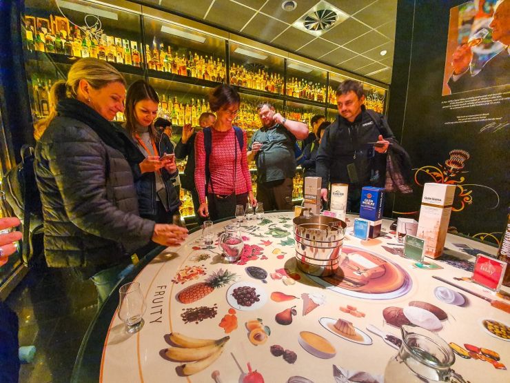 m 1 muzeum whisky edinburgh