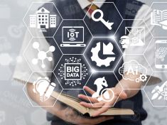 Nedůvěřujete umělé inteligenci? Studujte ji online a zdarma