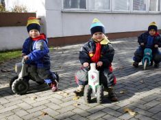 Dvouleté děti do školky? Ať rozhodnou rodiče