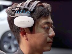 Nissan vyvíjí čepici, která umožní „flow“ řízení