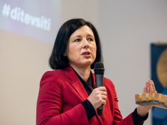 Věra Jourová: Tvář projektu Dítě v síti patří do stovky nejvlivnějších lidí planety