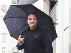 Pražští středoškoláci chtějí bezemisní chytrou dopravu. Jednají s magistrátem