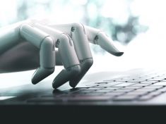 Robot dokáže pro redaktory nachystat články. A časem by je měl i sám psát