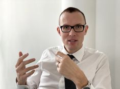 Jiří Hauptmann: Lidstvo kouřilo vždycky, snižovat by se měla rizika