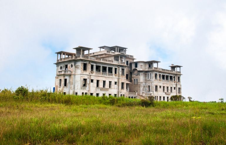  bokor v kambodze shutterstock 388248679