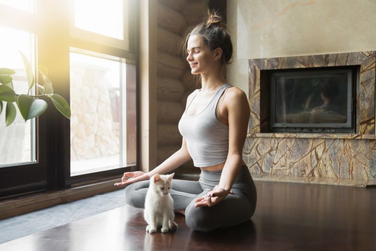 yoga shutterstock 557795137