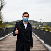 Praha 7 otevřela novou Trojskou lávku. Může po ní jezdit i záchranka