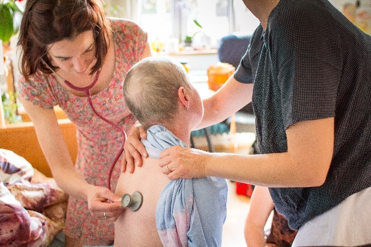 m u pacientky domaciho hospice cesta domu foto daniela dahlien neumanova.jpg