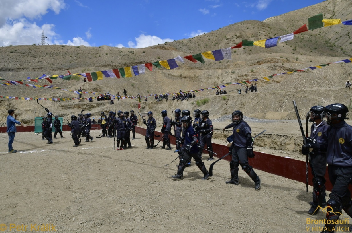 tibet hokej1